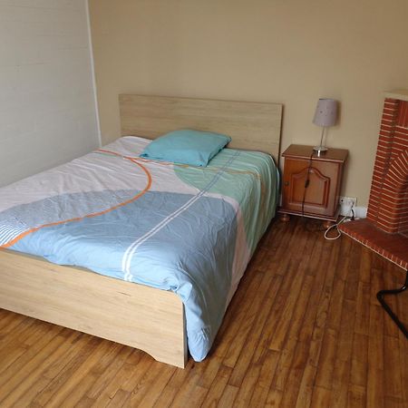 Chambre 1 Martine Hamadou Lejlighed Questembert Eksteriør billede